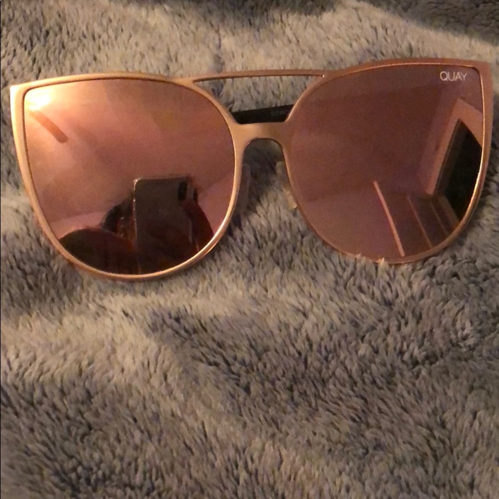 Quay Australia sunnies!!